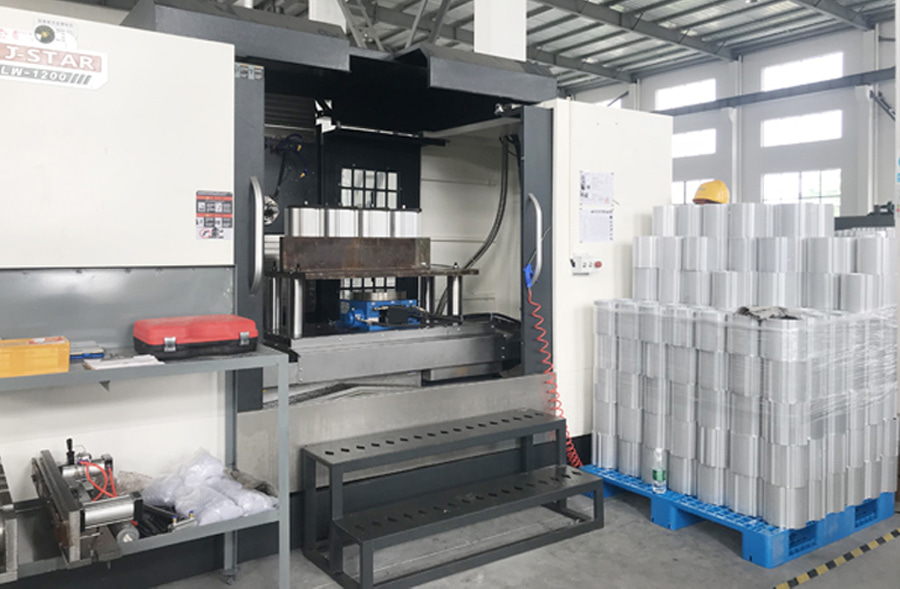 অনুভূমিক যন্ত্র কেন্দ্র